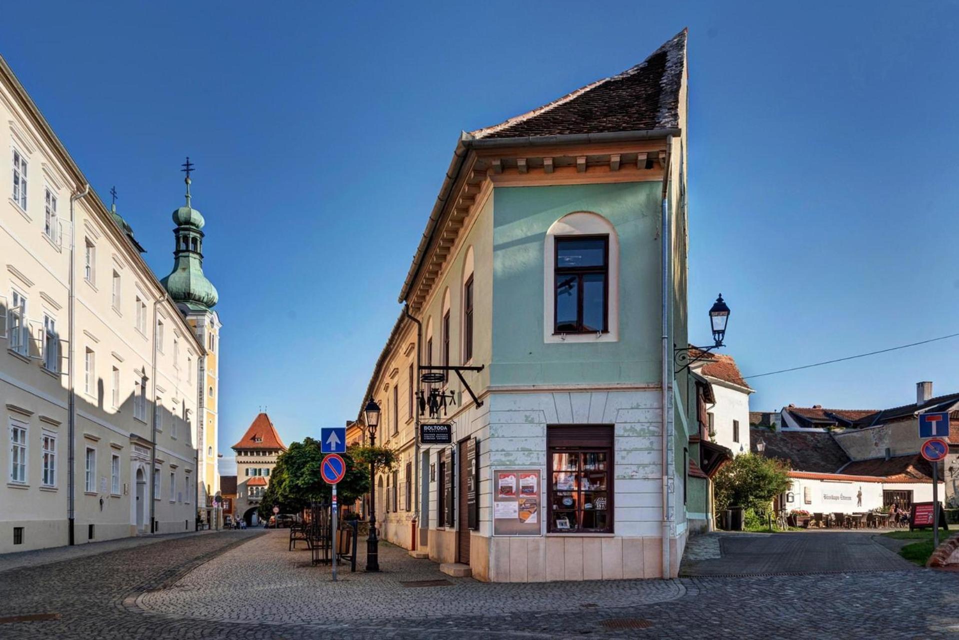 Modern Medival Lejlighed Kőszeg Eksteriør billede