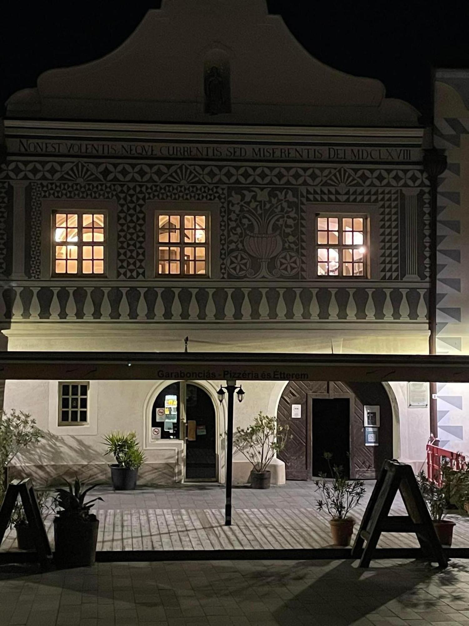 Modern Medival Lejlighed Kőszeg Eksteriør billede
